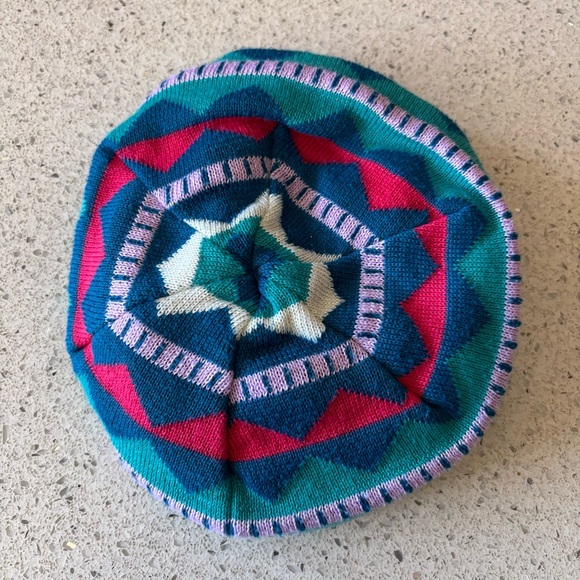 Patagonia Kids Beanie Hat Stocking Cap Winter Bright Colors Striped Fleece Lined - Picture 5 of 5